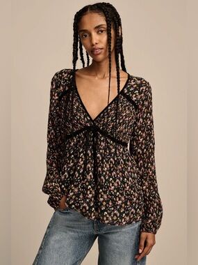 New Lucky Brand Long Sleeve Ruffle Bodice Top Navy Floral Large